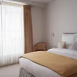 Loft Dino Spa-Style Ensuite