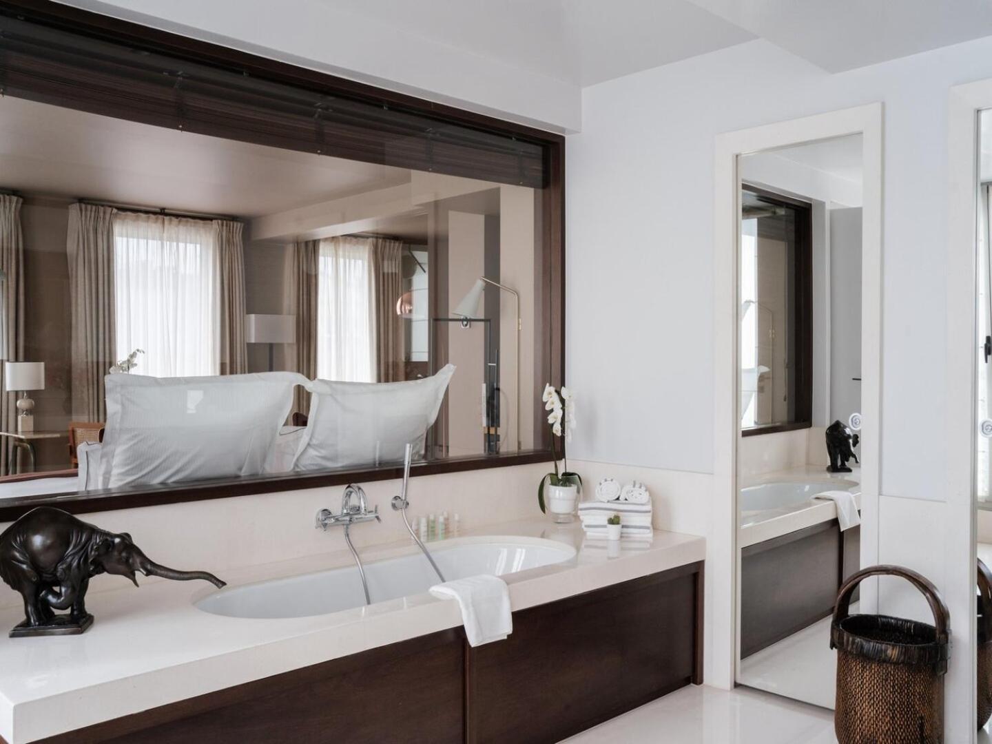 Loft Dino Spa-style Ensuite * London